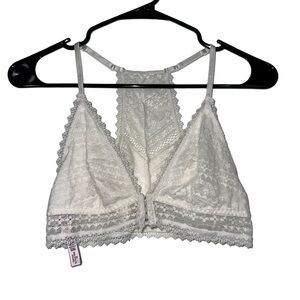 Victoria’s Secret Ivory Lace Bralette